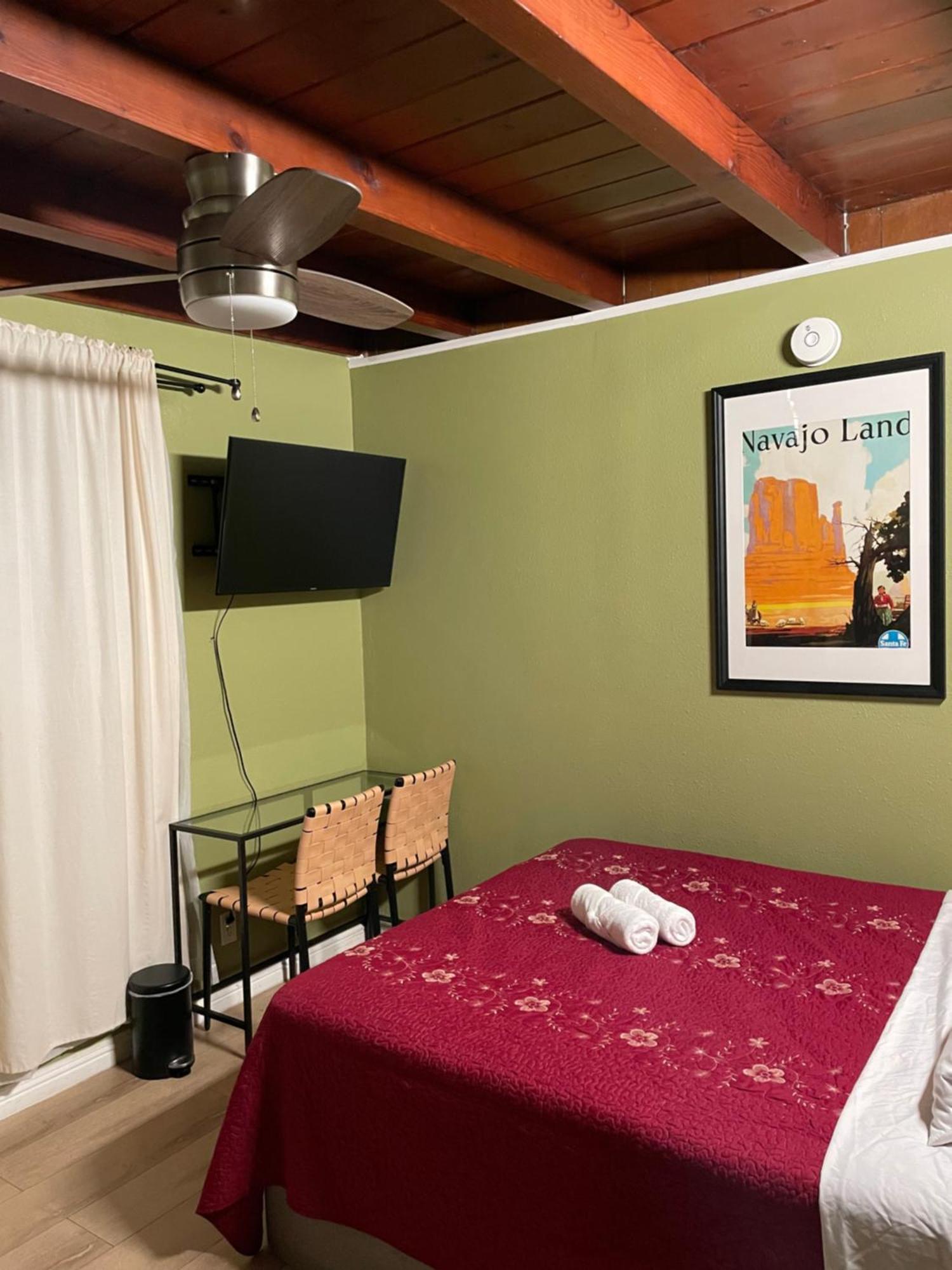 Private Room In La With Free Wifi And Tv With Shared Kitchen Los Angeles Exterior photo